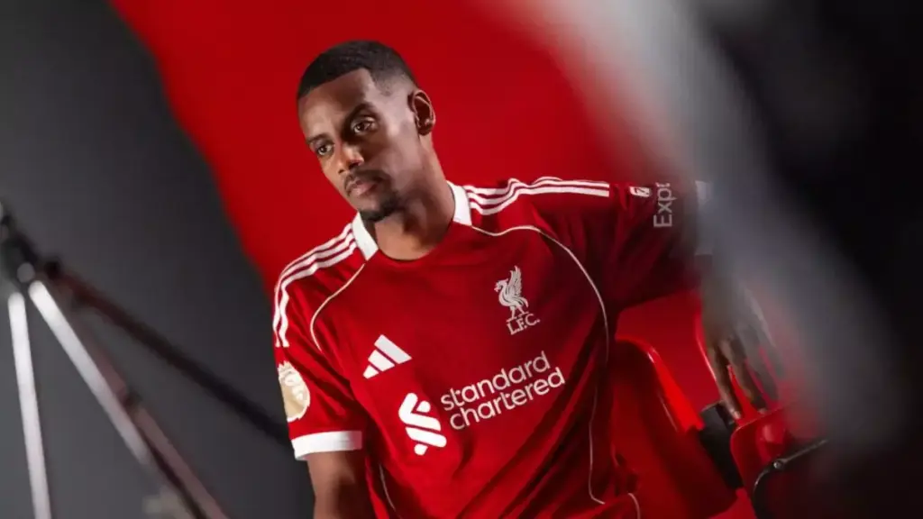 Alexander Isak completes record transfer to Liverpool: 'I want to win everything'