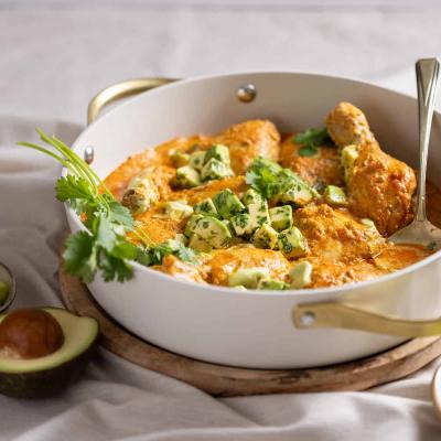 Recipe of the day: Baked chicken curry with avo crema