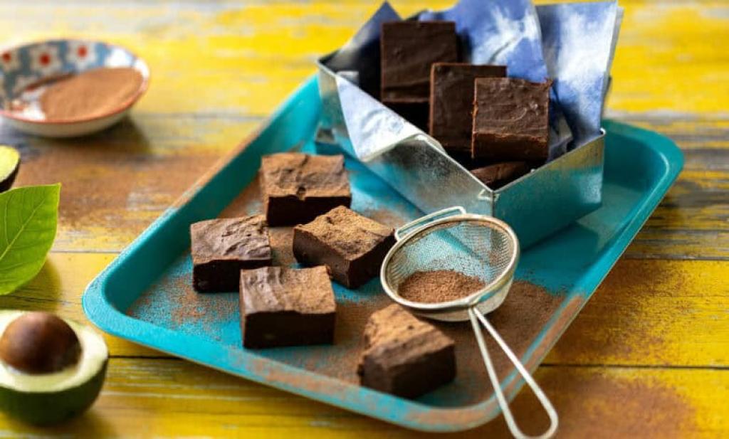 No-bake chocolate avocado fudge recipe