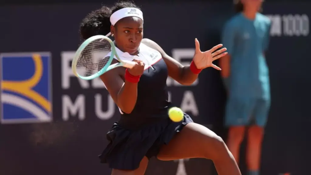Italian Open: Coco Gauff books quarterfinal spot with dominant win against Emma Raducanu