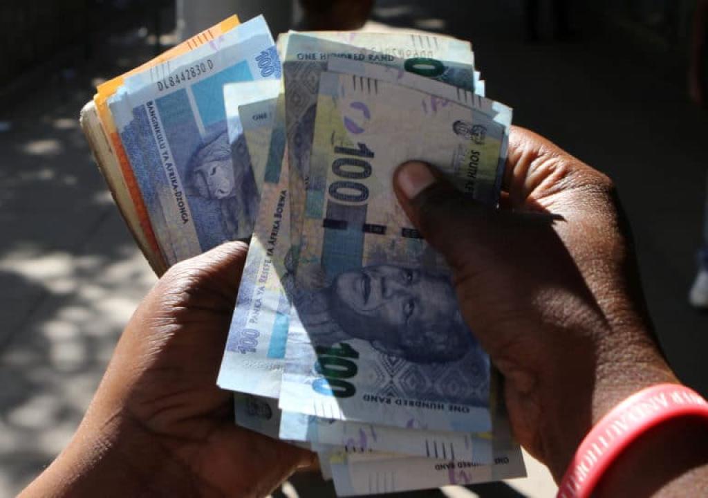 South African rand extends gains after business confidence, retail sales data