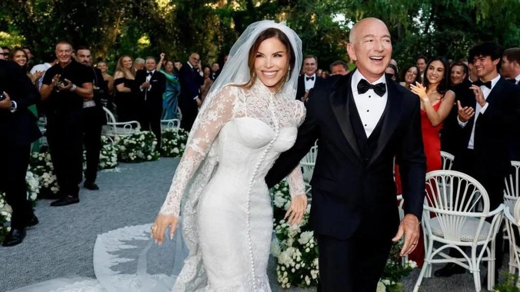 Celebrities flock to Venice to witness the union of billionaire Jeff Bezos and Lauren Sanchez