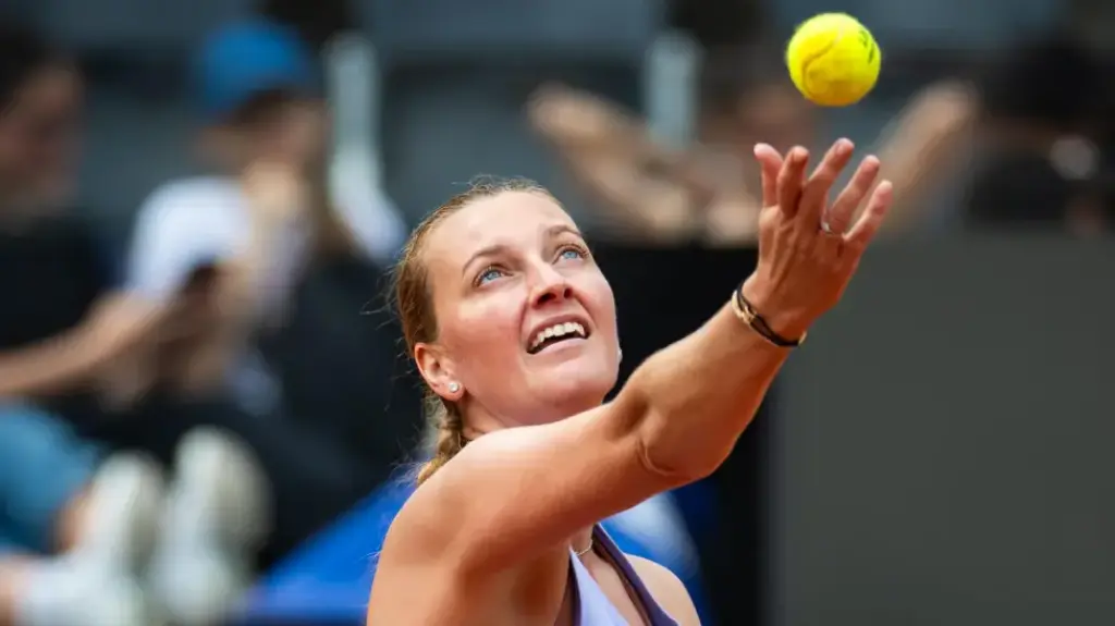 Kvitova seals first win of comeback at Italian Open