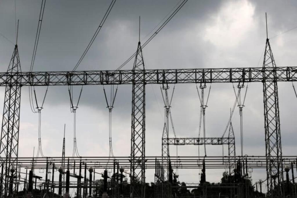 Nigeria approves $2.6 billion electricity sector debt refinancing plan