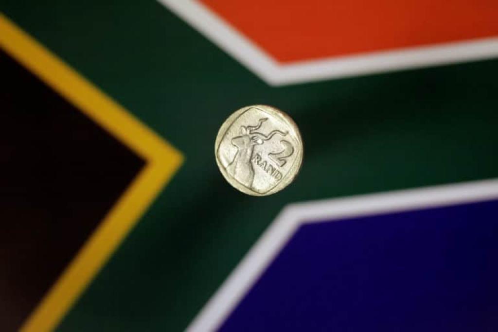 South African rand edges down after better-than-expected U.S. data