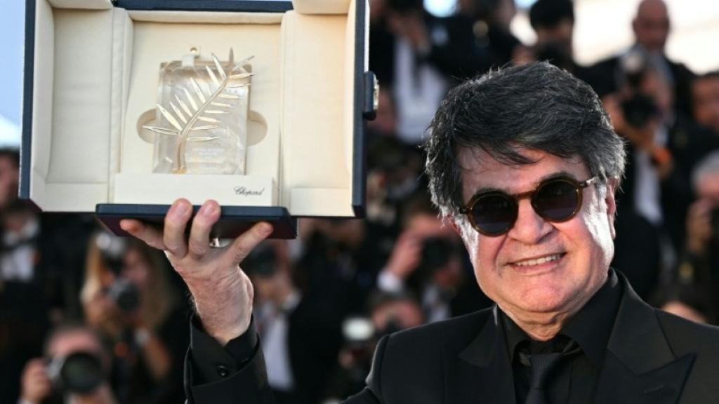 DISSIDENT IRANIAN FILMMAKER PANAHI WINS CANNES TOP PRIZE