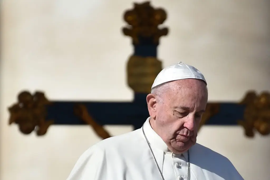 Breaking News - Pope Francis dies after Easter Sunday appearance