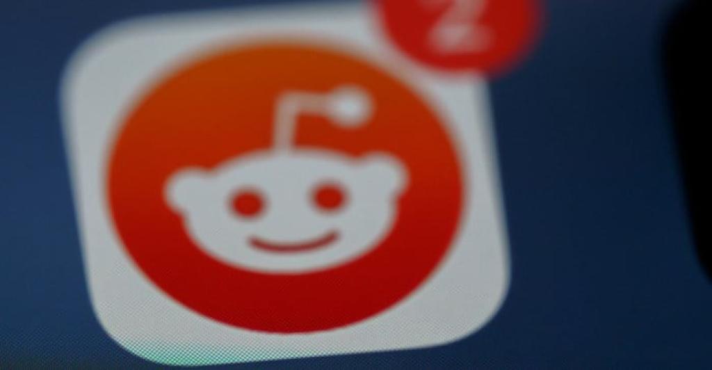 Reddit ad revenue projected to reach $1.8bn in 2025