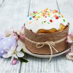 EATS | Rooibos, honey and vanilla Easter cake with cream-cheese icing