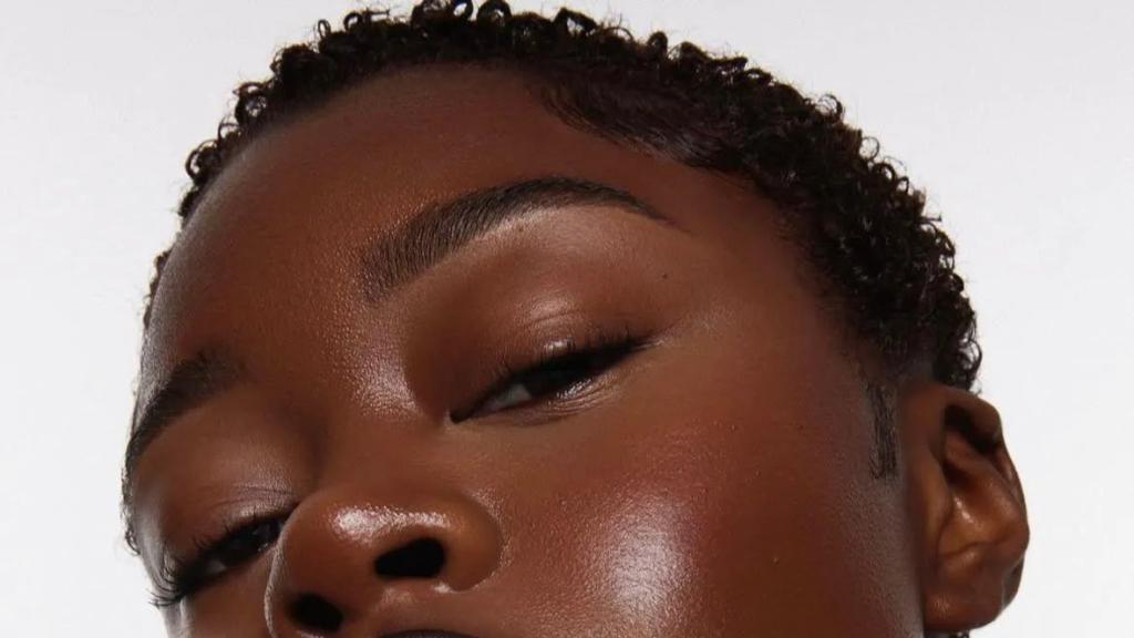 4 Winter makeup tips, according to professional South African makeup artist