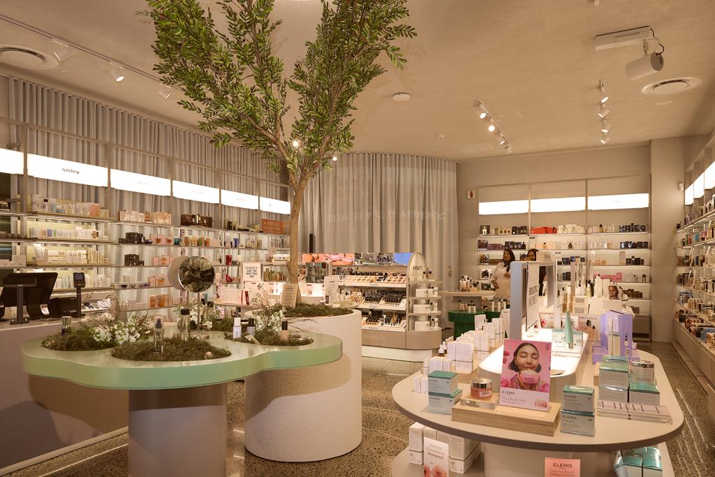 Woolworths Beauty unveils its first standalone store and we are overly impressed