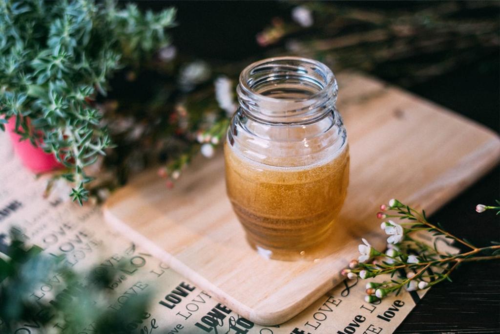 THE HEALING POWER OF HONEY