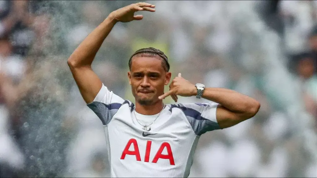 Xavi Simons reveals Thomas Frank's 'honesty' drove Tottenham move